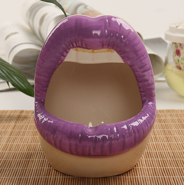 Ceramic ashtray